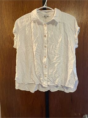 Rose & Olive Cream Short-Sleeve Button-Down Shirt